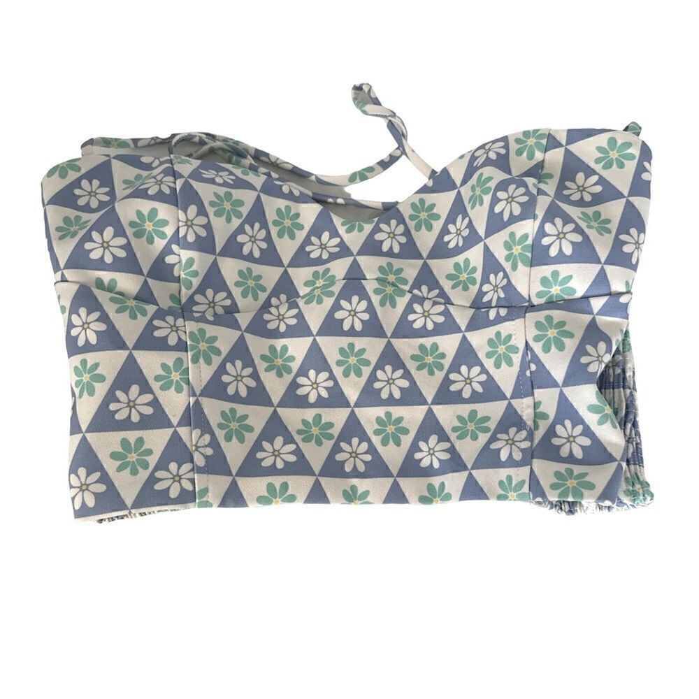 Zara blue & white daisy top EUC